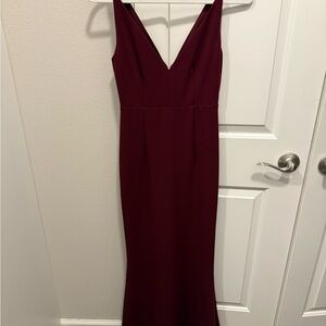 Elegant Burgundy Sleeveless Dress